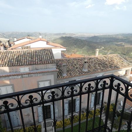 Holiday House Apartamento Santa Severina Exterior foto
