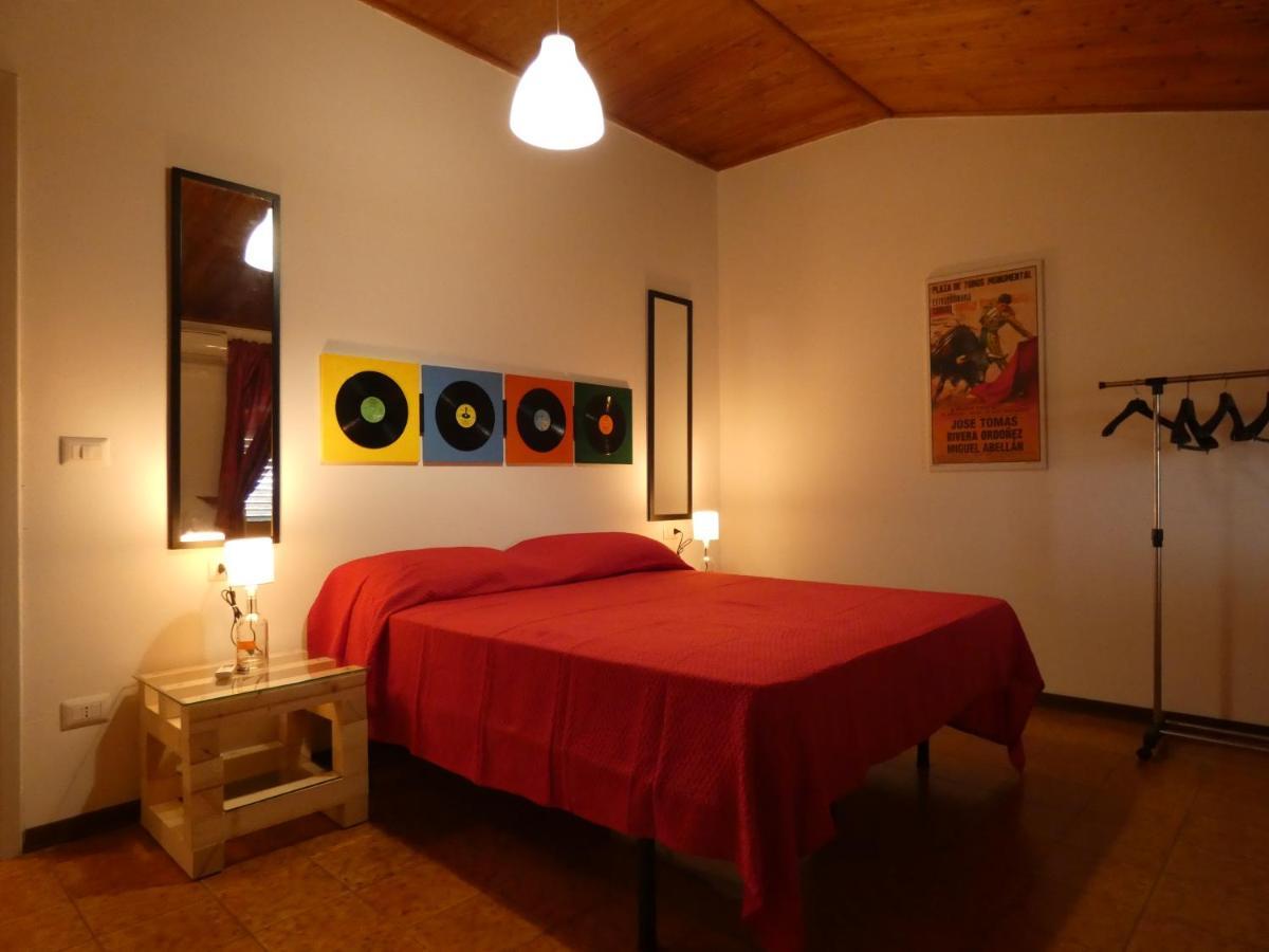 Holiday House Apartamento Santa Severina Exterior foto