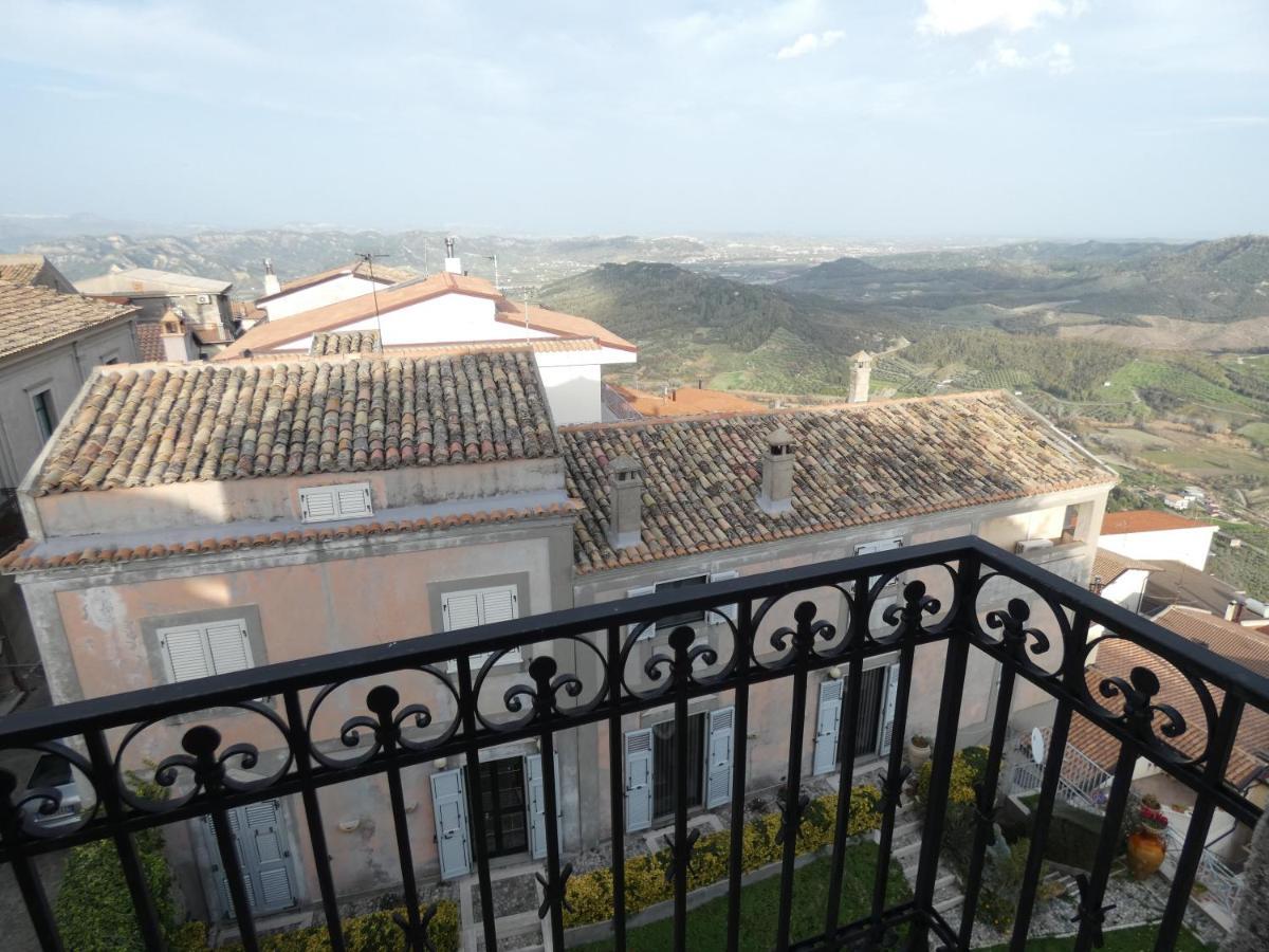 Holiday House Apartamento Santa Severina Exterior foto